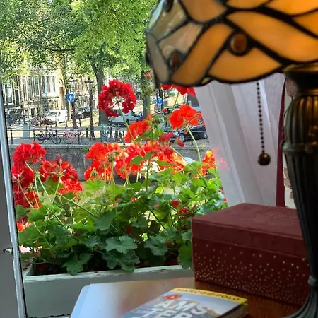 Keizershouse Couette-café 4*